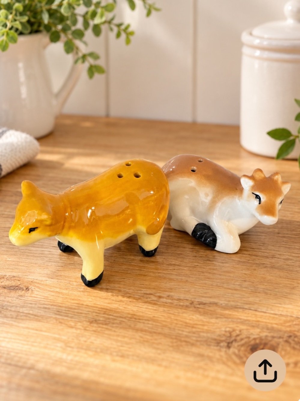 Cracker Barrel Mini Yellow and Brown Ceramic Cow and Calf Salt & Pepper Shakers